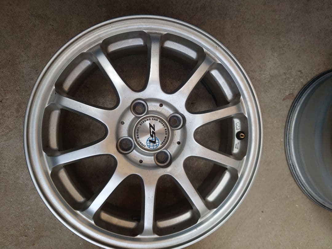 15インチアルミホイール　15x6j 4/100 インセット45　中古4枚