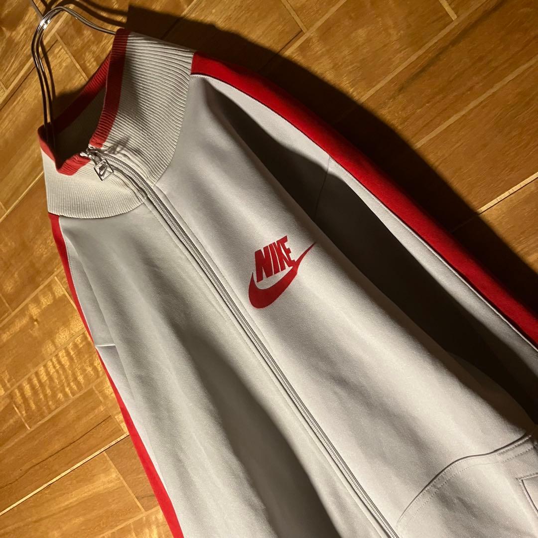 NIKE トラックジャケット　ジャージ　スウェット　グレー　赤　ハイネック　L