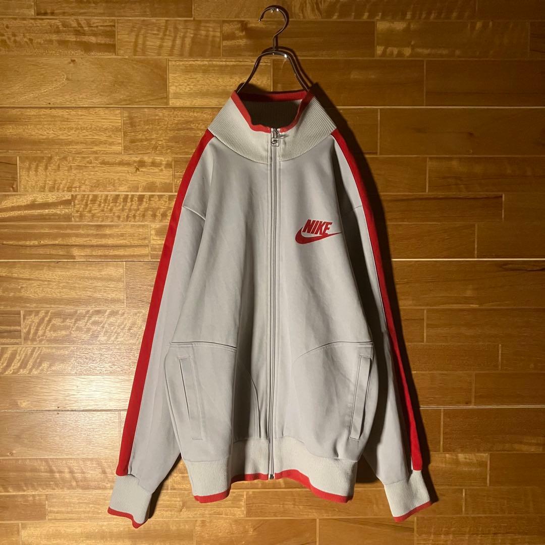 NIKE トラックジャケット　ジャージ　スウェット　グレー　赤　ハイネック　L