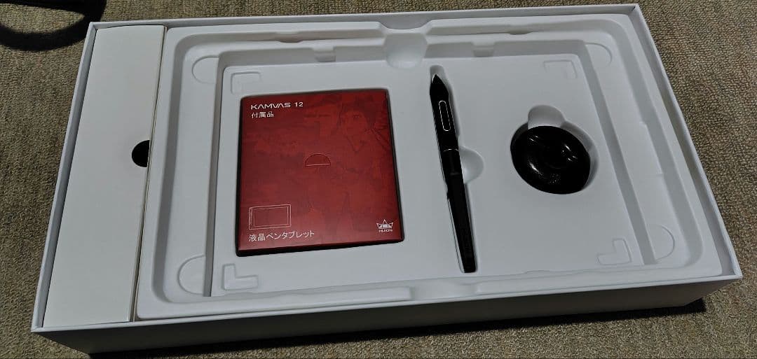 【日本限定】 HUION 液タブ 液晶ペンタブレット Kamvas 12 豪華版