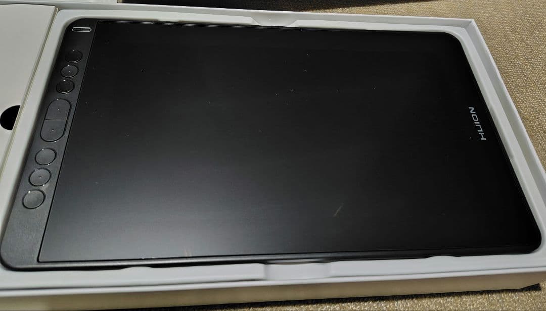 【日本限定】 HUION 液タブ 液晶ペンタブレット Kamvas 12 豪華版