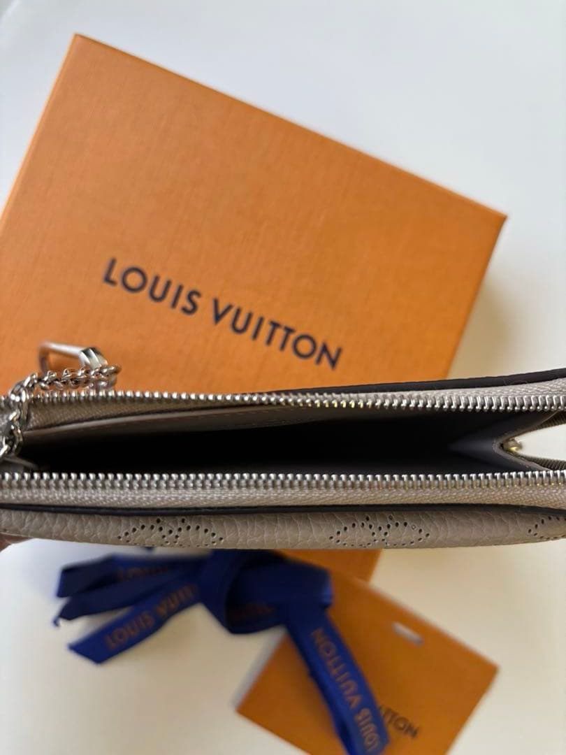 LOUIS VUITTON ポルトカルトレクトヴェルソ