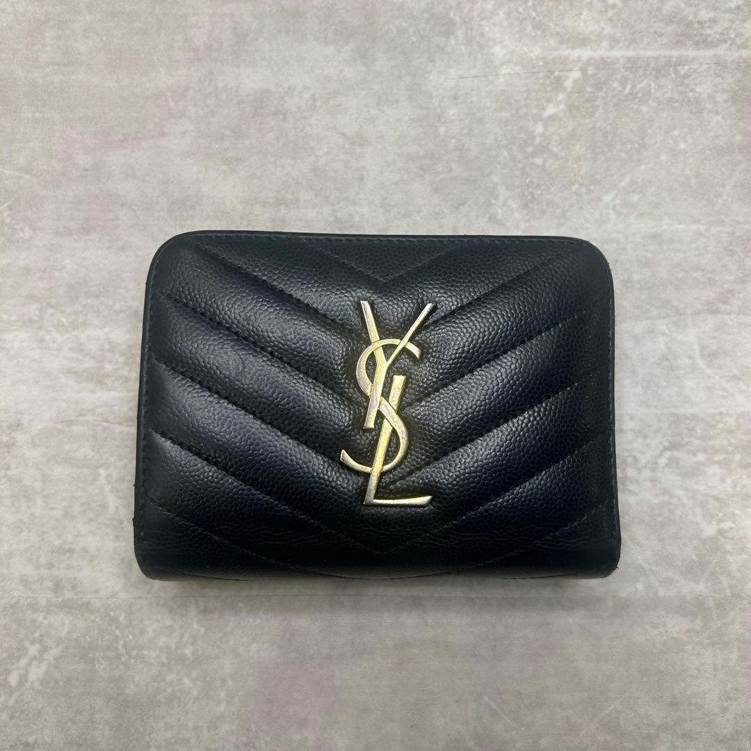 【インポートブランドコレクションk】二つ折り財布