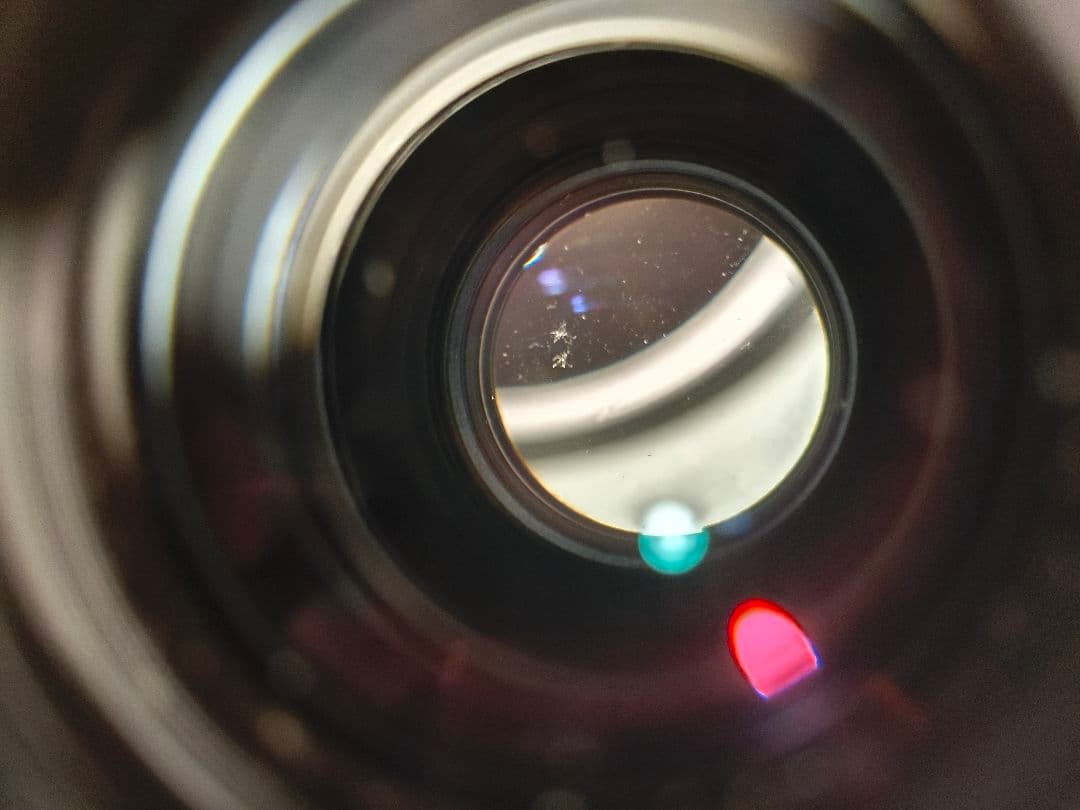 Nikon AF 85mm f/1.8 ジャンク