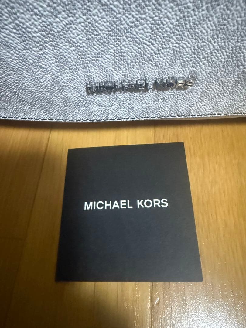 COOPER フラップ カメラバッグ - MKシグネチャー　マイケルコース