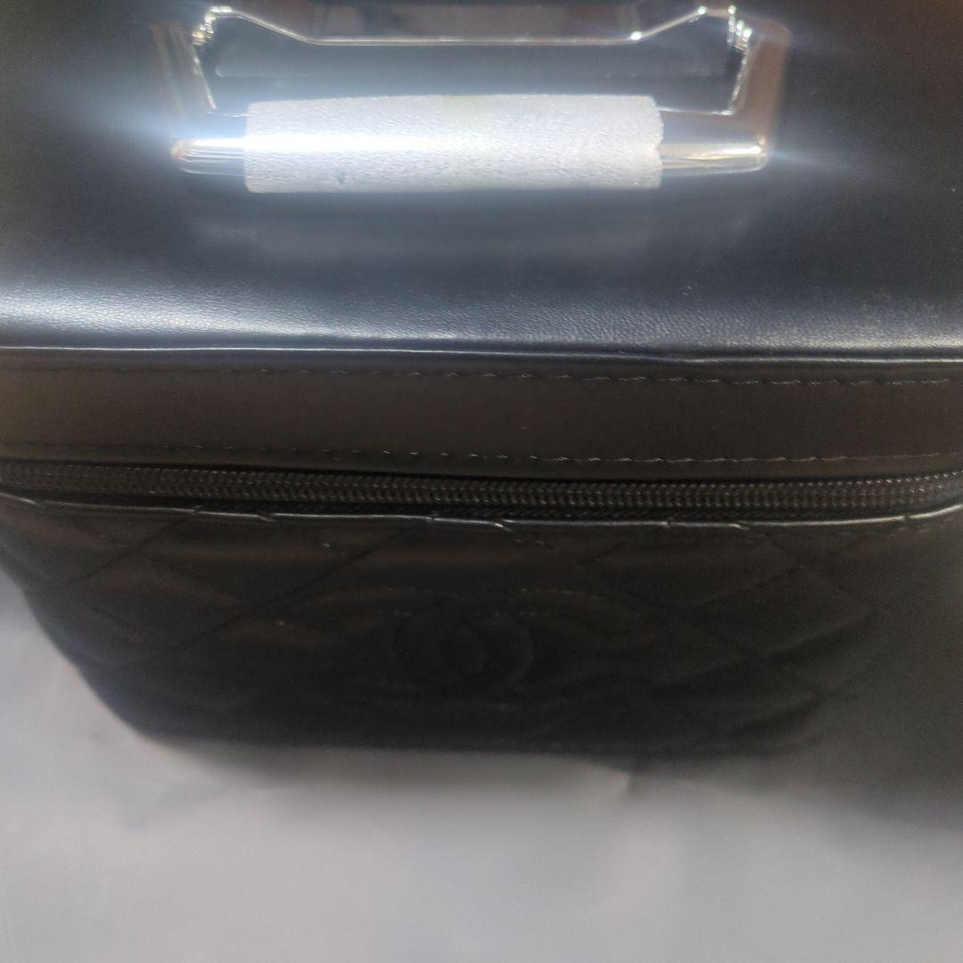 CHANEL ブラック キルティングポーチ非売品限定