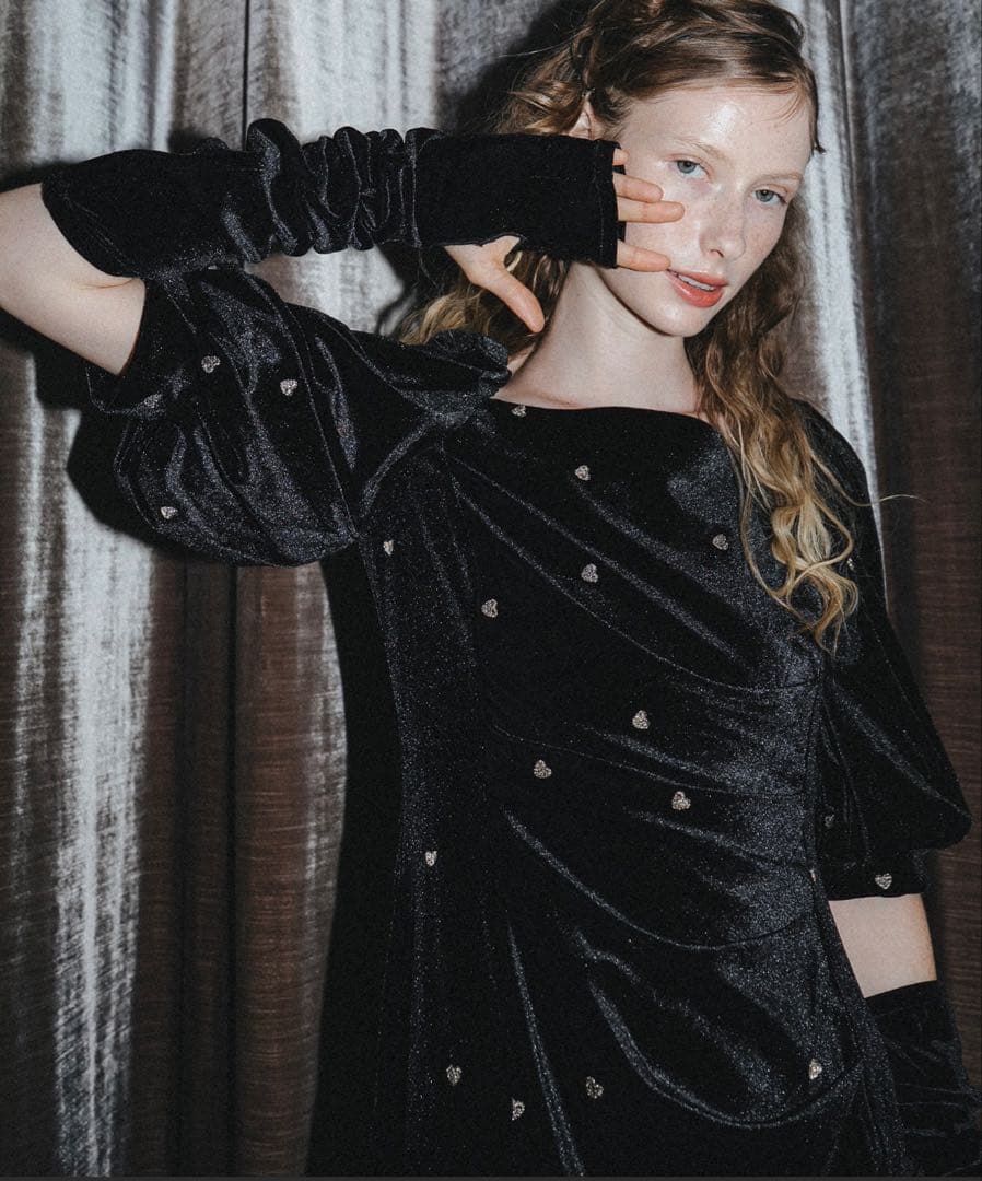 ブラックベルベットロングドレス