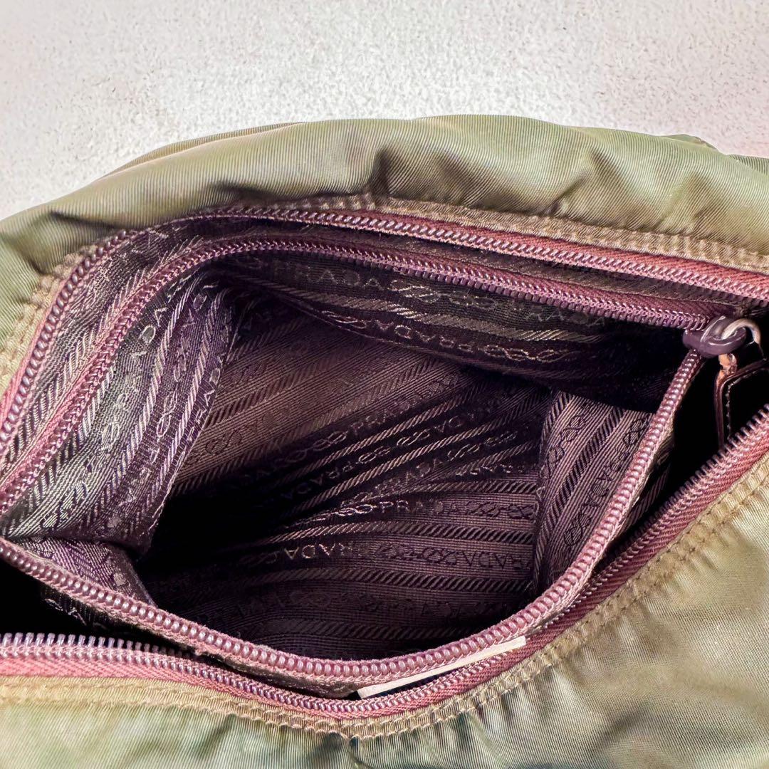 美品 PRADA プラダ ショルダーバッグ メッセンジャーバッグ 三角プレート