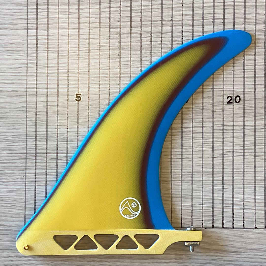 新品未使用シングルフィン7.5インチ　イエロー×ブルー スクリュー付き