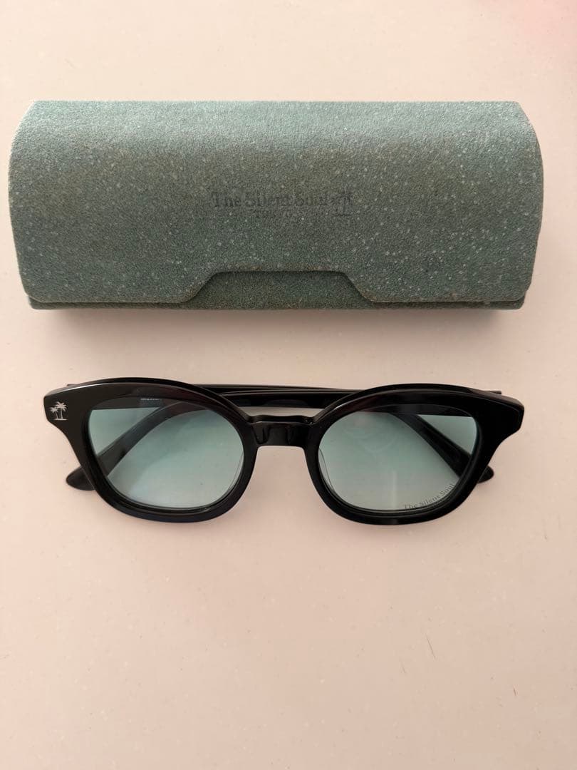 The Silent Soul ブラックサングラス