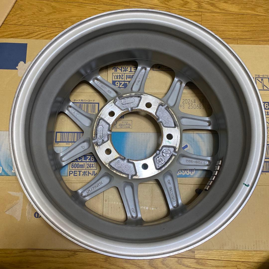 純正アルミホイール　１６インチ　 ４年間使用　１本　③