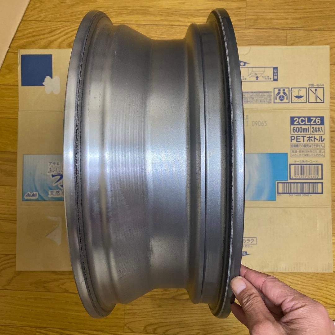 純正アルミホイール　１６インチ　 ４年間使用　１本　③