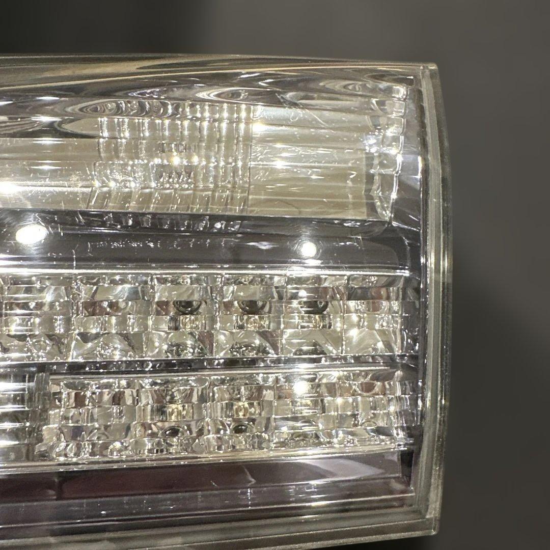 点灯ok HS250h[前期]右フィニッシャー ブレーキランプ　75-9R