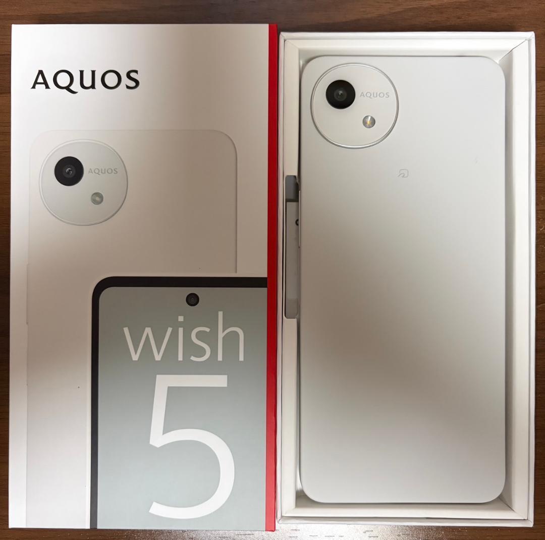 SHARP AQUOS wish 5　新品同様品　2台【いわたけ】