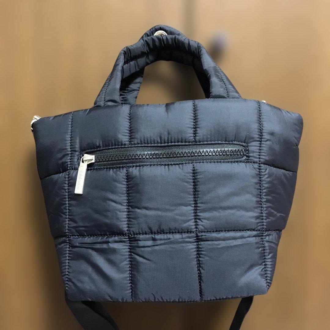 即決セール！ルルレモン　Lululemon 黒 ナイロンショルダーバッグ