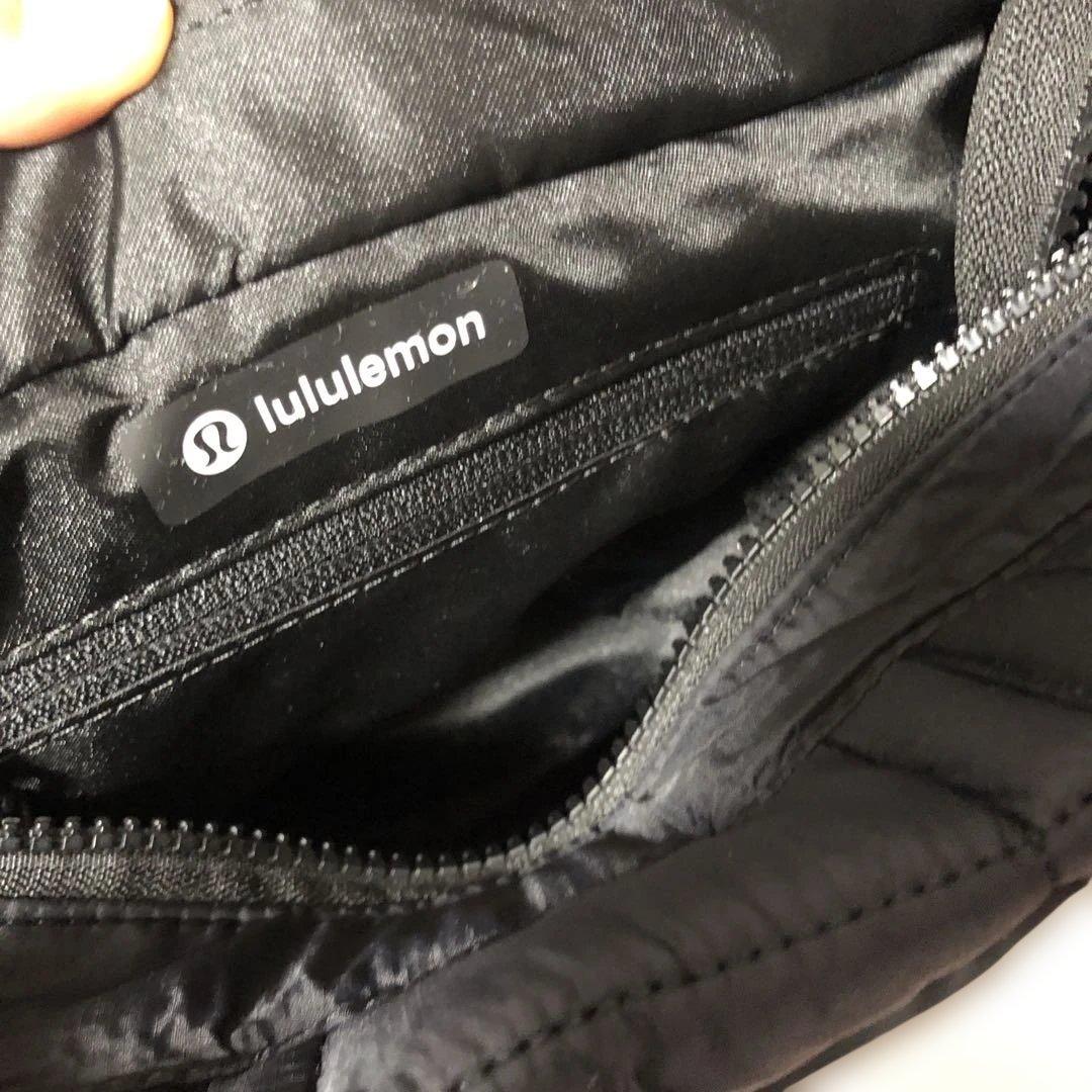 即決セール！ルルレモン　Lululemon 黒 ナイロンショルダーバッグ
