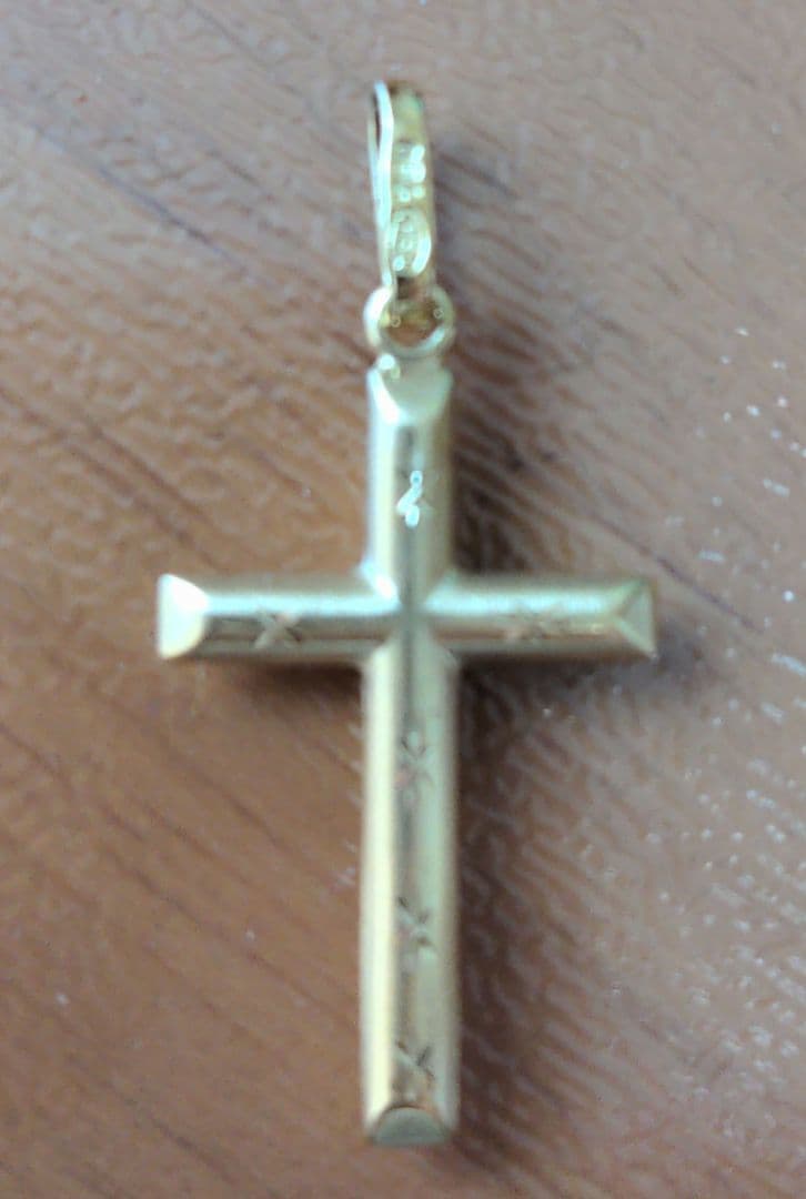 新品☆K18十字架ペンダント約4cm刻印TSK750