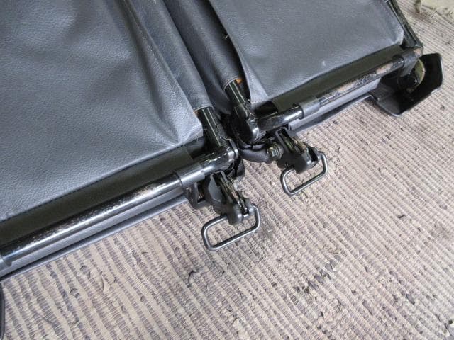 ジムニー　JA22　 純正　リアシート　左右　前期　　A79