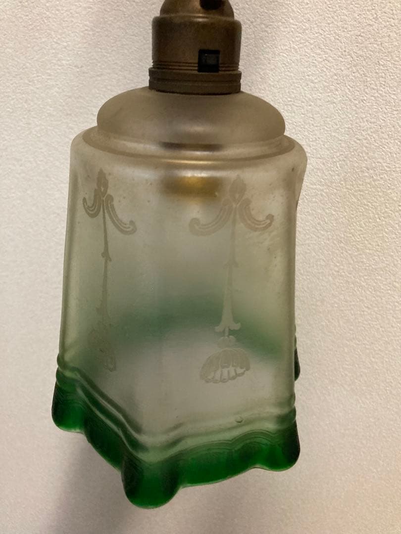 エッチング模様のペンダントライト（イギリスアンティーク）