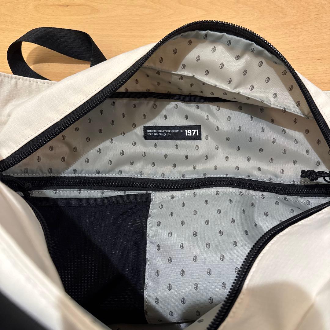 新品未使用　JONES ジョーンズ　トートバック