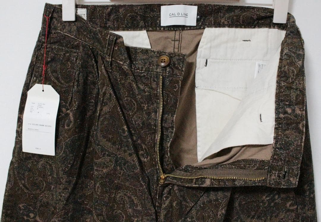 未使用 キャルオーライン ペイズリー柄 ２タックコーデュロイパンツ Mサイズ