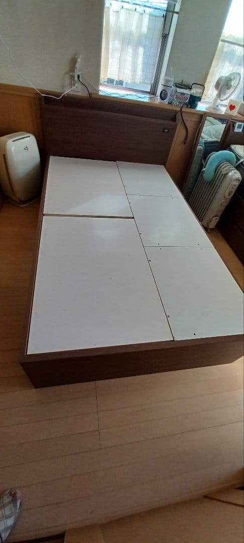 ニトリ　収納付きベッドフレーム　セミダブル