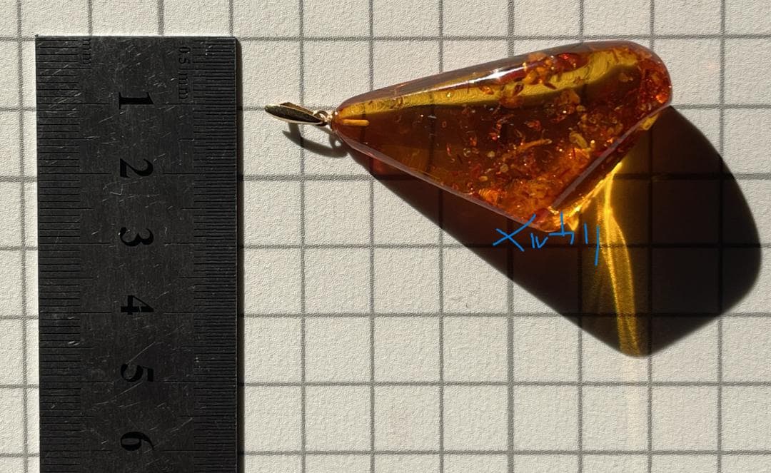 【K18 YG】大粒　琥珀　アンバー　チャーム　K10など