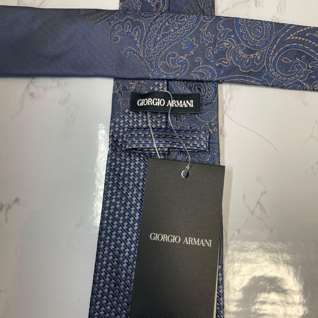 【新品未使用】ジョルジオ アルマーニ ネイビー ペイズリー柄 細身 ネクタイ