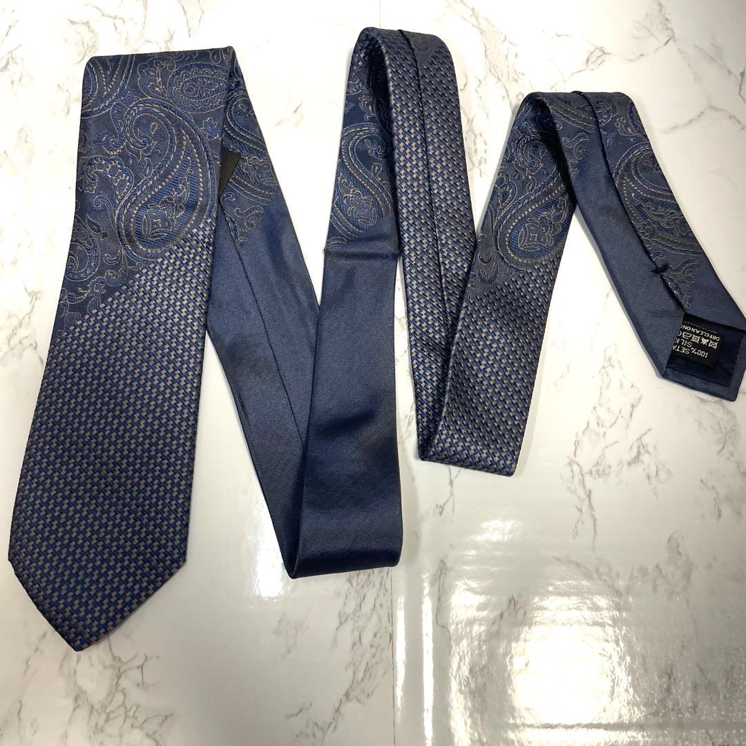 【新品未使用】ジョルジオ アルマーニ ネイビー ペイズリー柄 細身 ネクタイ
