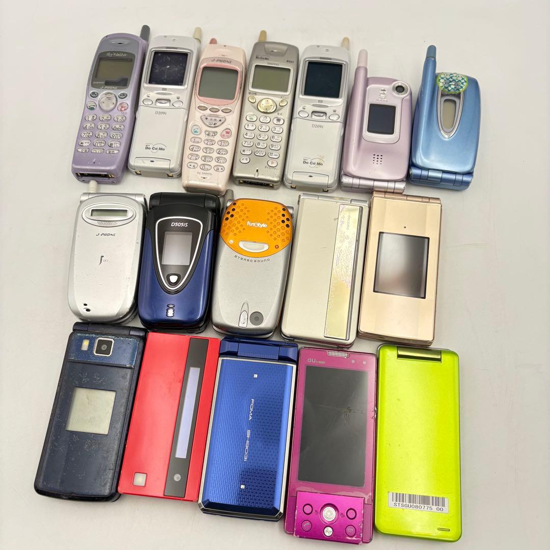 ガラケー まとめ売り 携帯電話本体 ドコモ エーユー 1026-S7243s