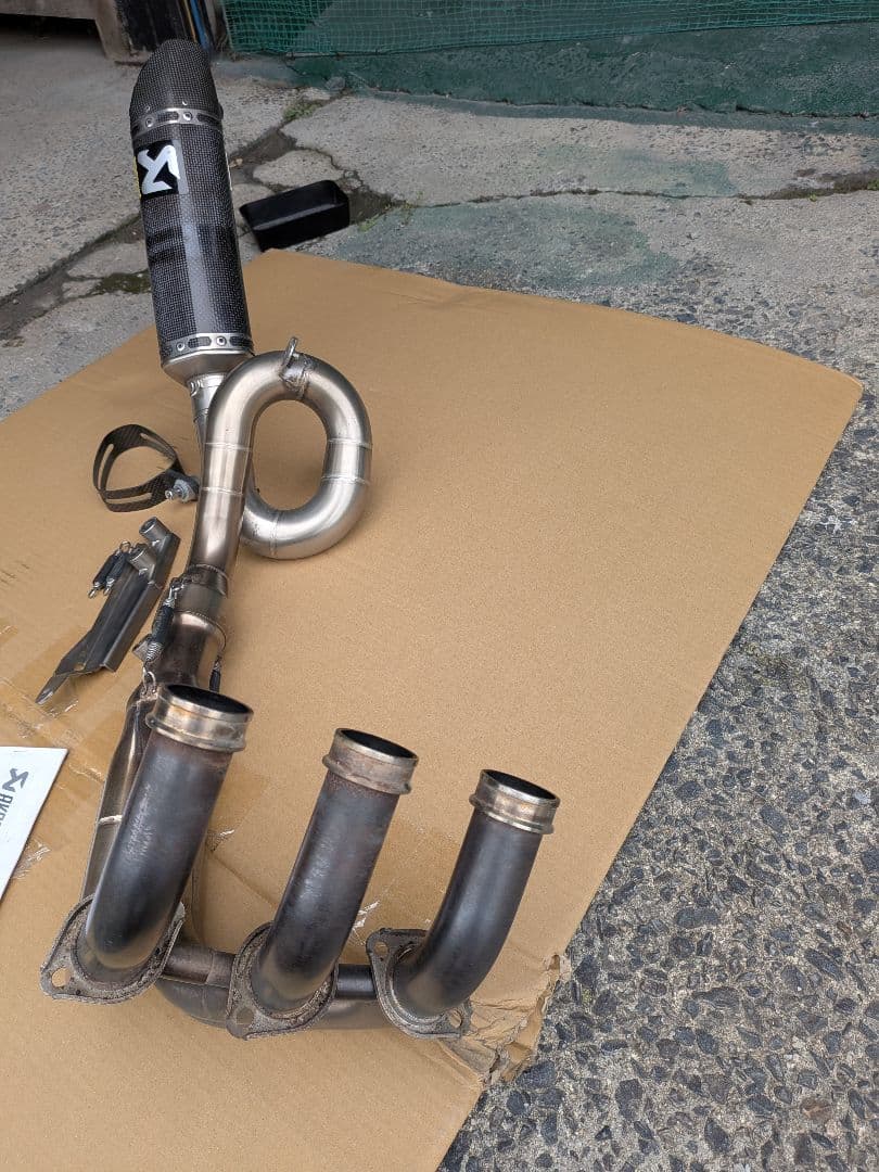 Akrapovic アクラポビッチフルエキレーシングライン　MT09RN34J用