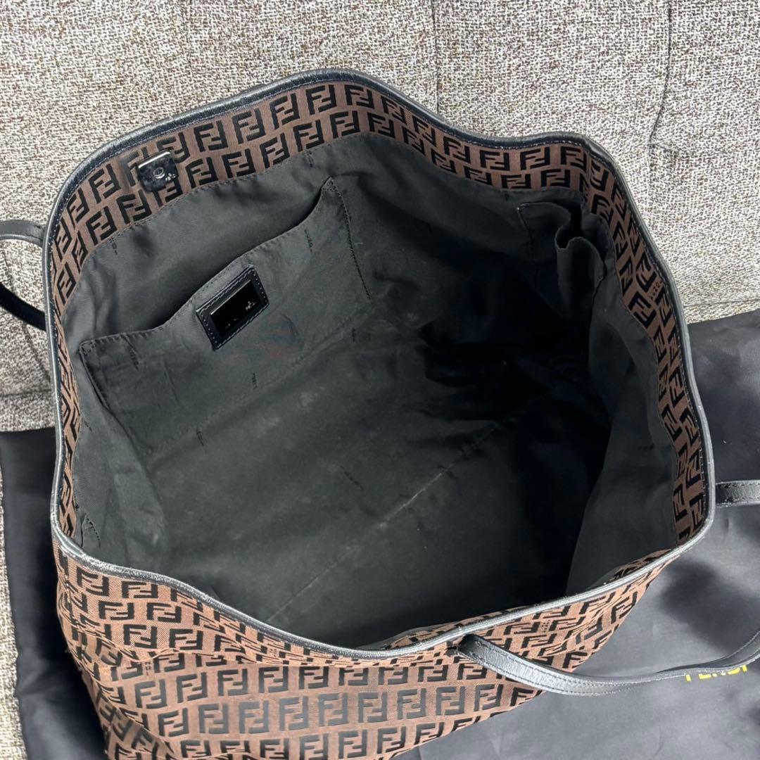 FENDI フェンディ ズッキーノ トートバッグ ブラウン E3