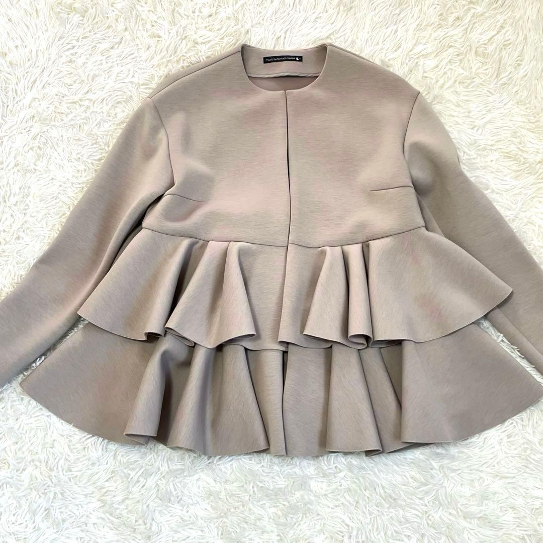 美品　TSURU By MARIKO OIKAWA フリルジャケット　ベージュ