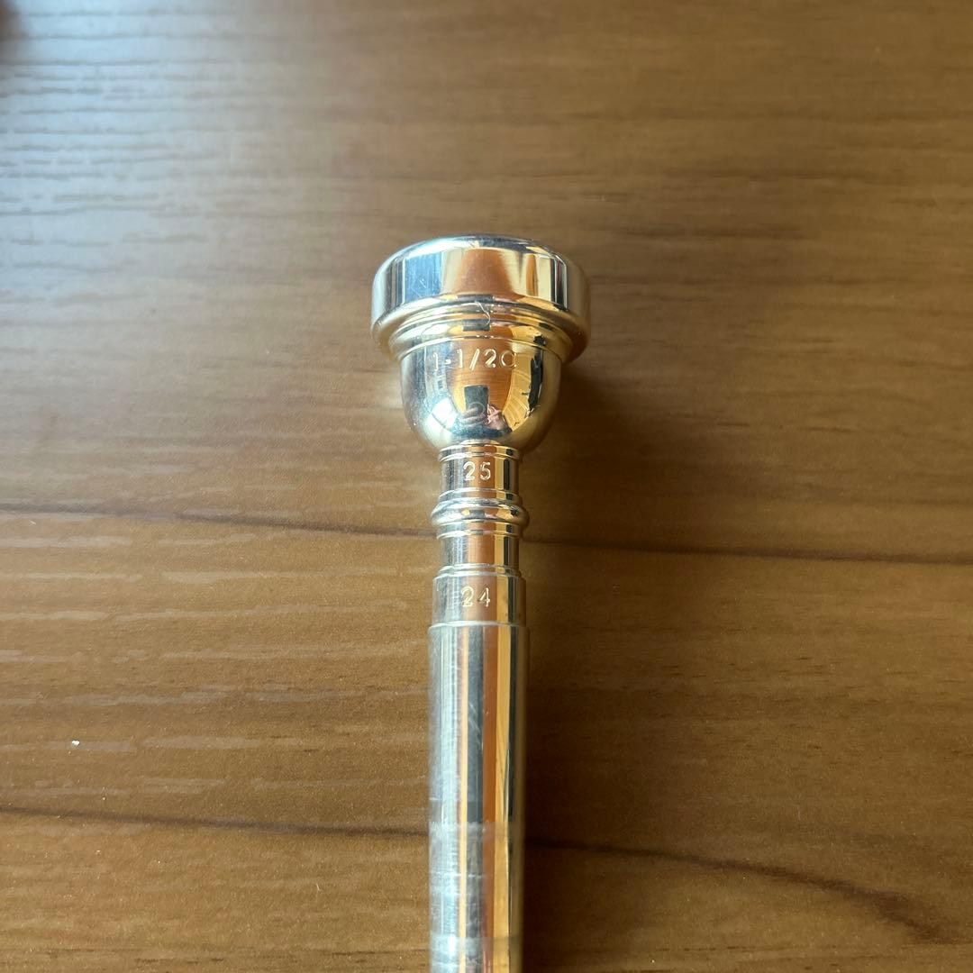 BACH　トランペット　マウスピース　シンフォニック　1-1/2C 25 24