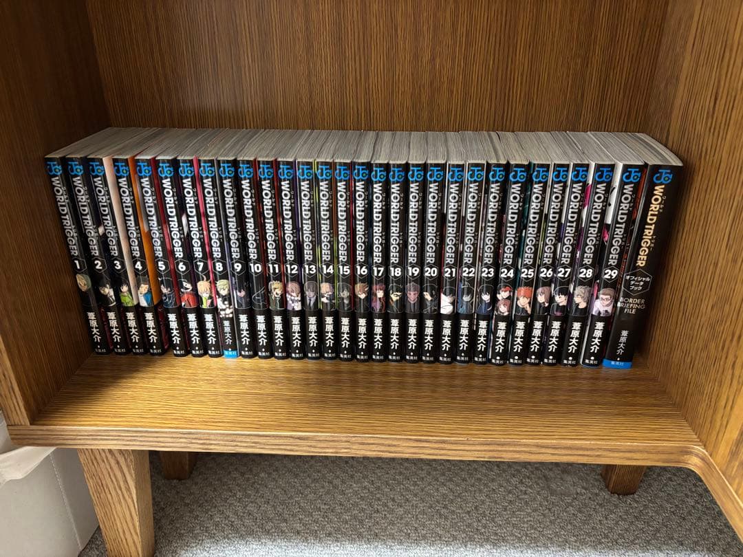 ワールドトリガー 1 〜29 全巻　+ オフィシャルデータブック