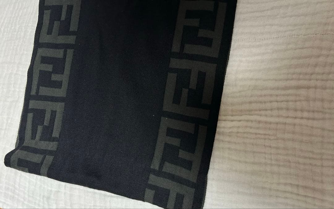 【中古品】FENDI マフラーズッカ柄　ブラック　グレー