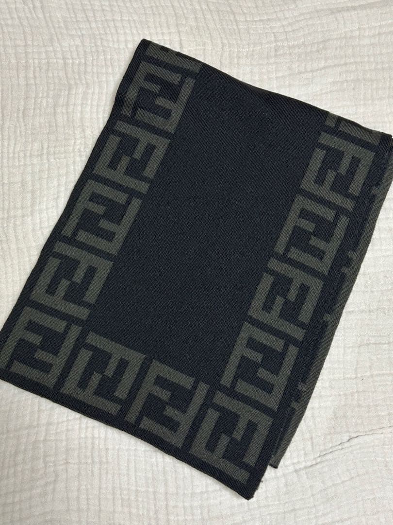 【中古品】FENDI マフラーズッカ柄　ブラック　グレー