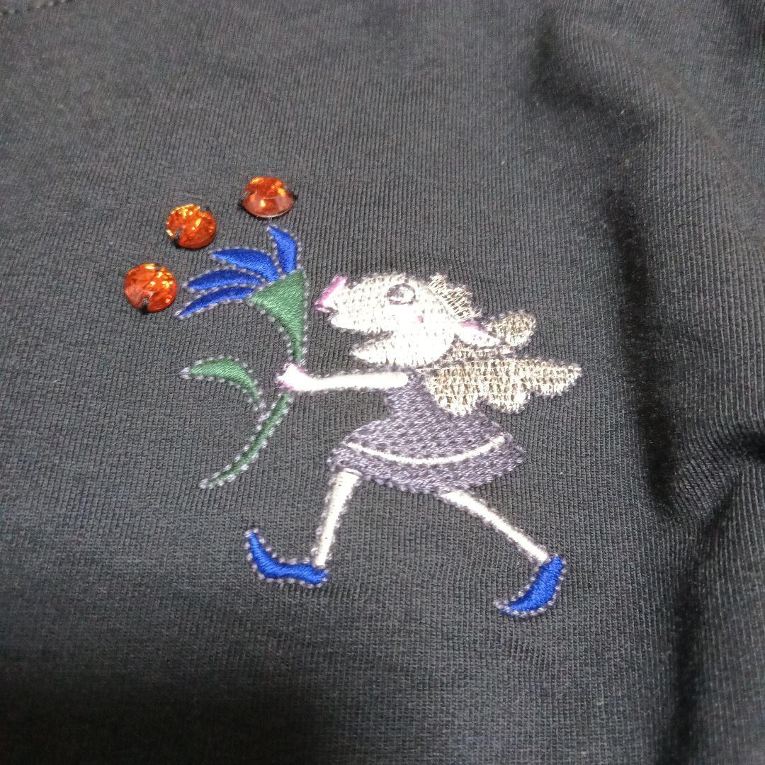 にこにこ　美品　アルベロベロ　刺繍カットソー　トレーナー　ブラック