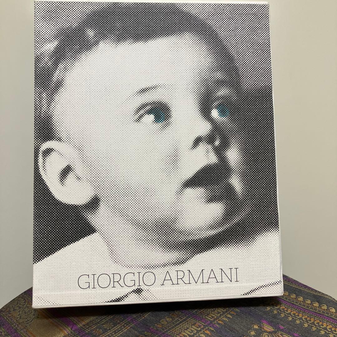 未使用品　ジョルジオ　アルマーニ　40周年記念書籍　写真集