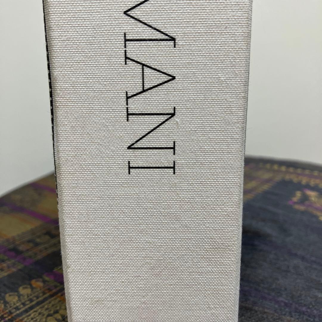 未使用品　ジョルジオ　アルマーニ　40周年記念書籍　写真集