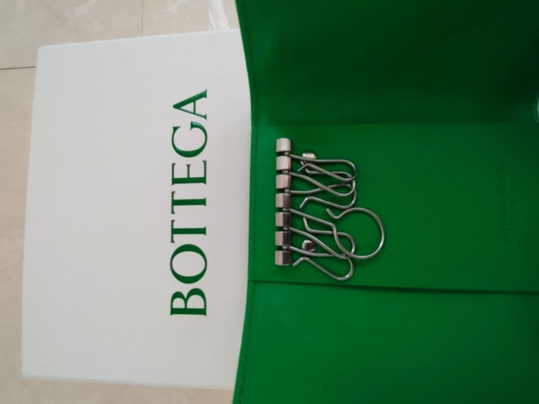 BOTTEGA VENETA グリーンキーケース