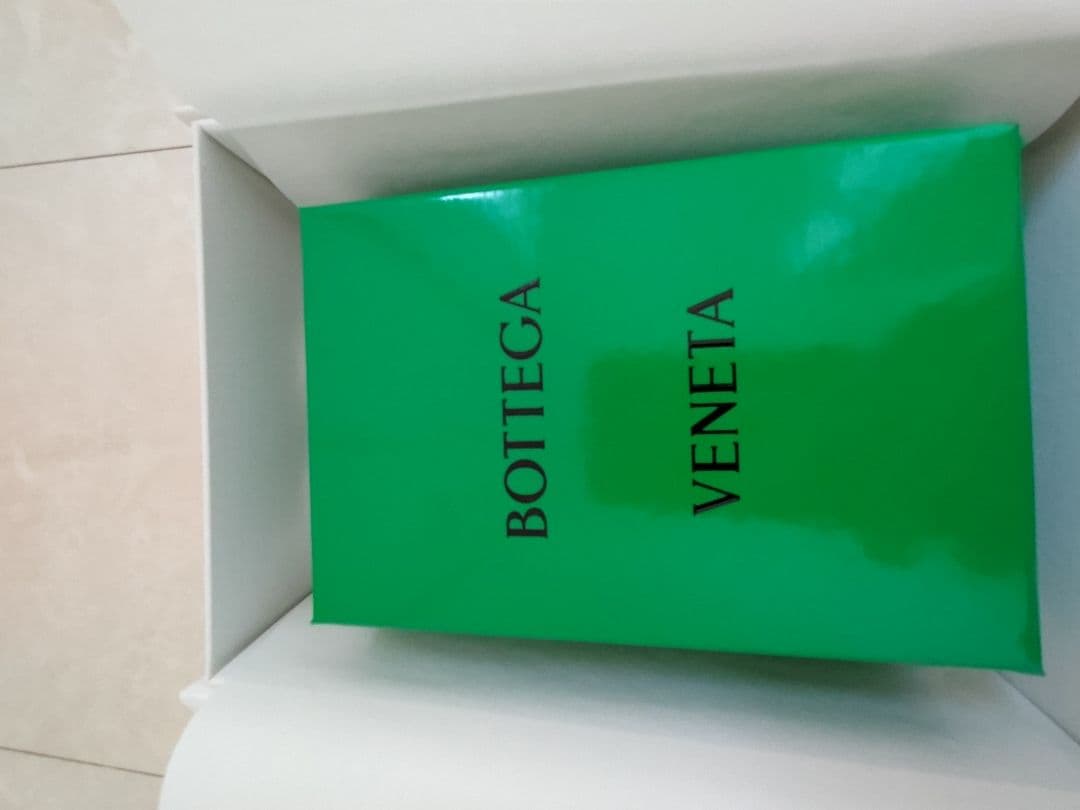 BOTTEGA VENETA グリーンキーケース