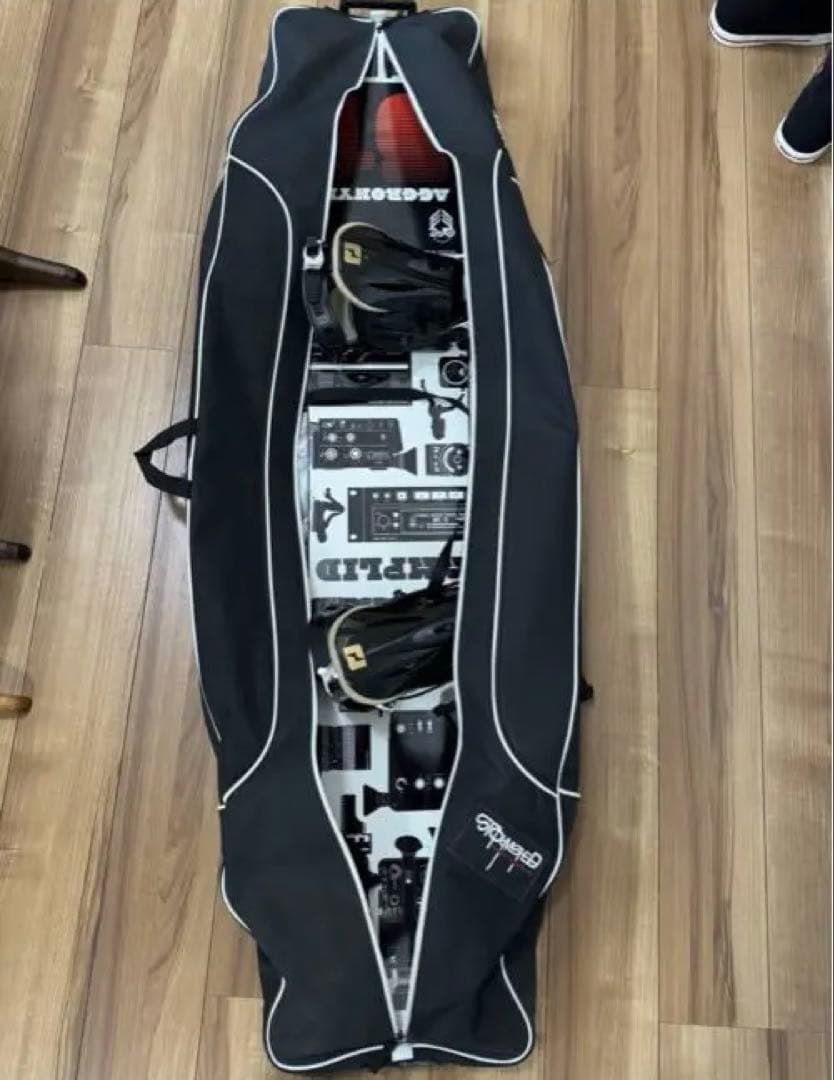 AMPLID AGGRONYM スノボ 板 バインディング付 ケース有
