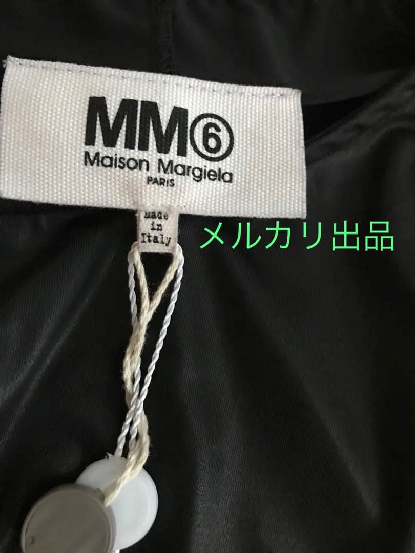 新品タグ付未使用❗️MM6フェイクレザー ワンピースマルジェラ黒 XS