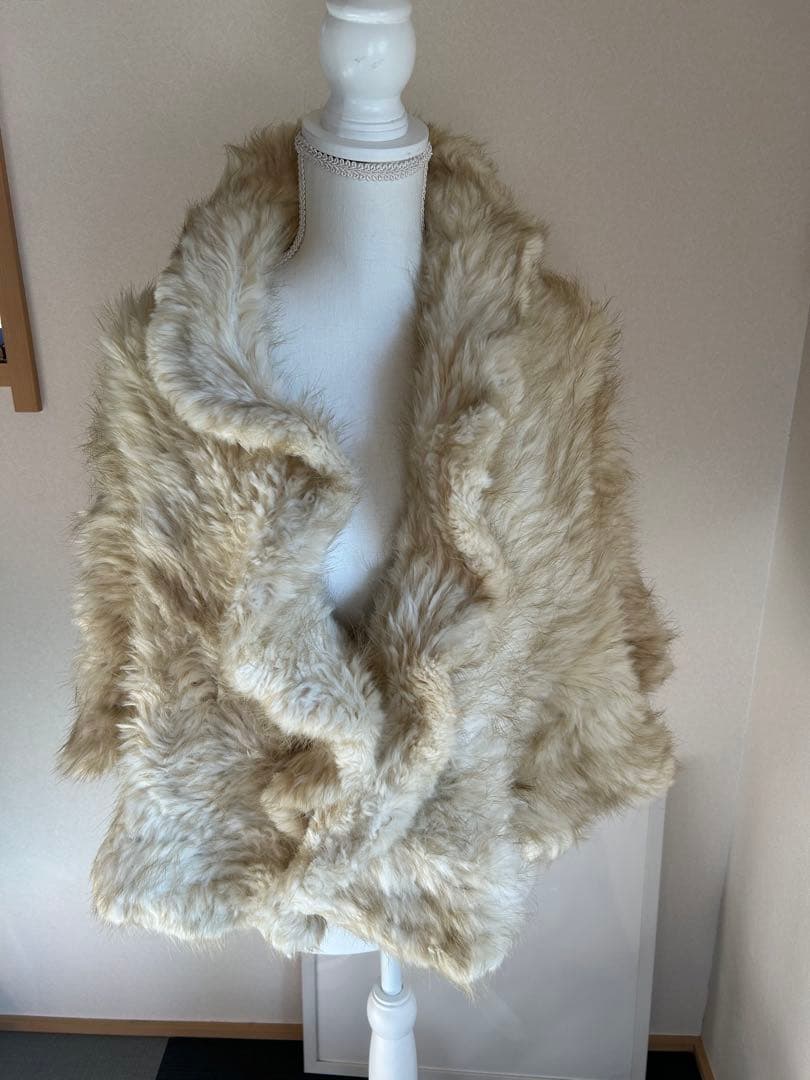 ビーバー　リアルファー　ケープ　ポンチョ　ホワイトゴールド