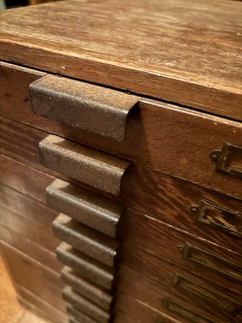 レトロ　木製小引き出し　20杯　収納　アンティーク家具　レトロ箪笥