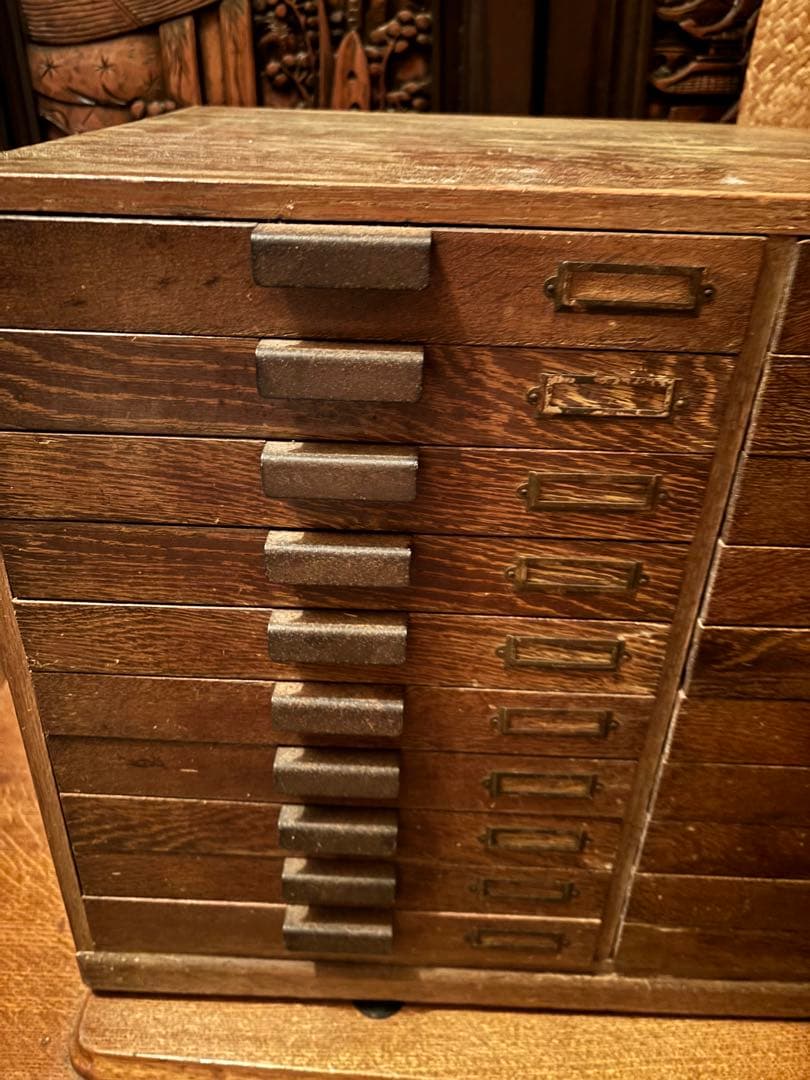 レトロ　木製小引き出し　20杯　収納　アンティーク家具　レトロ箪笥