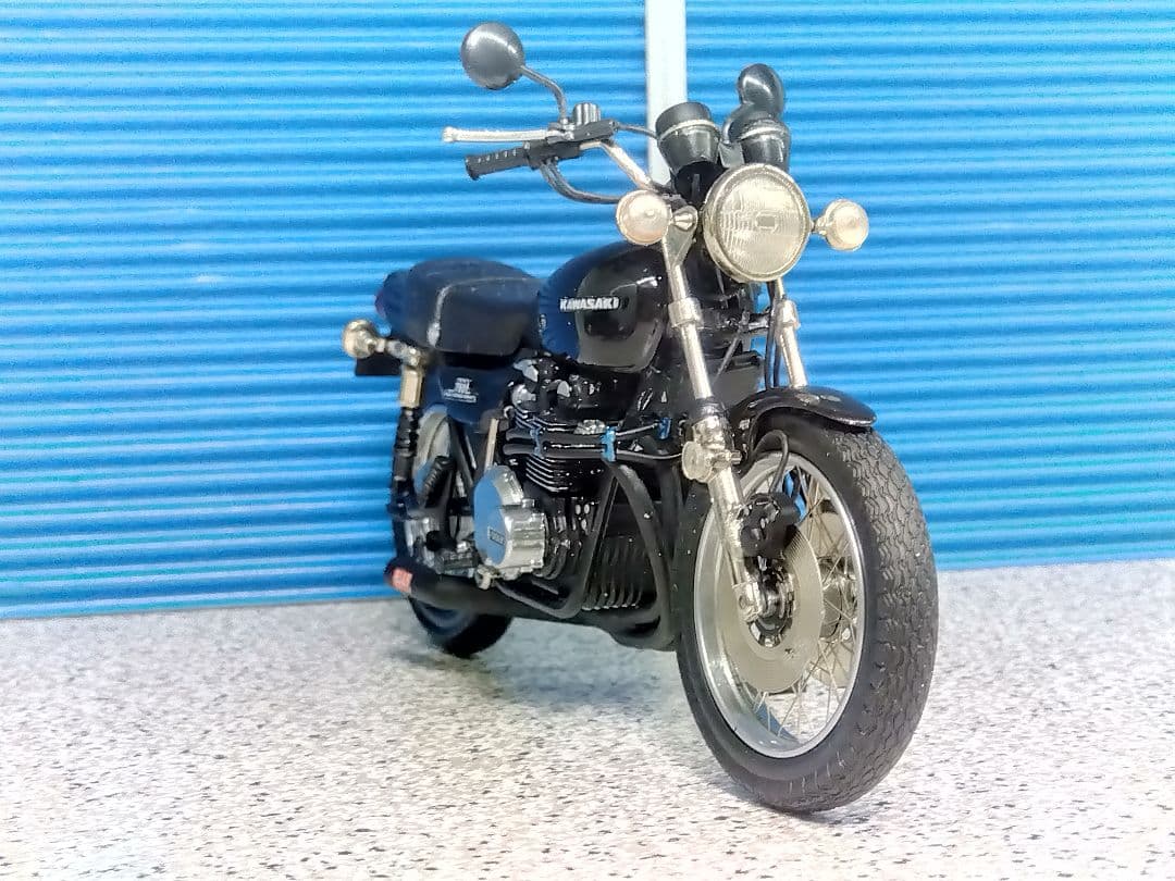 ミニカー1/18 マルサン鉄馬 KAWASAKI ZⅡ カスタム 黒豆仕様