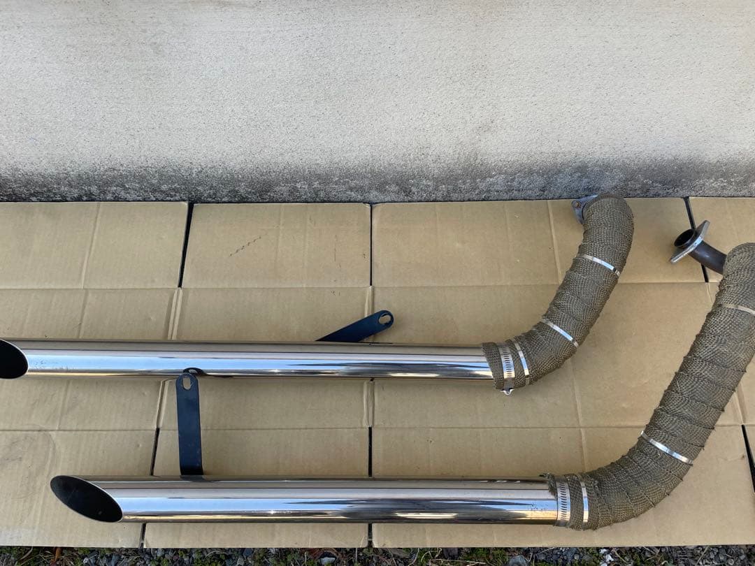 ドラッグスター250スラッシュカットマフラーです。