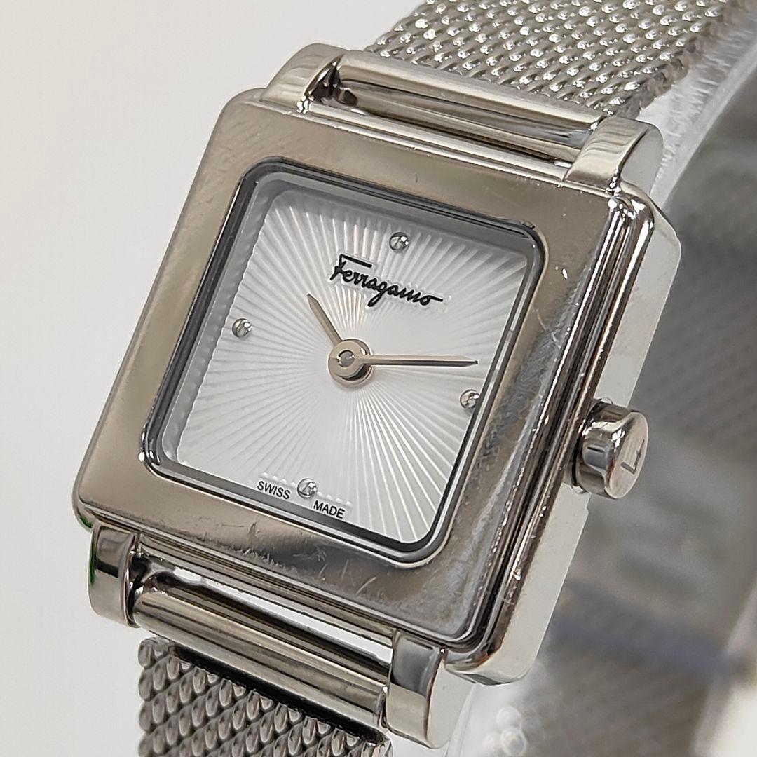 フェラガモ Salvatore Ferragamo スクエア 腕時計